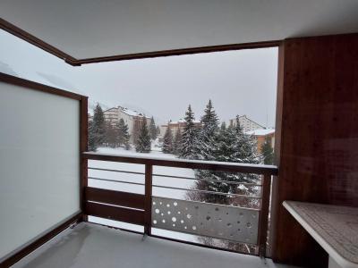 Rent in ski resort Studio sleeping corner 4 people (CB5N4) - Résidence le Côte Brune V - Les 2 Alpes - Balcony