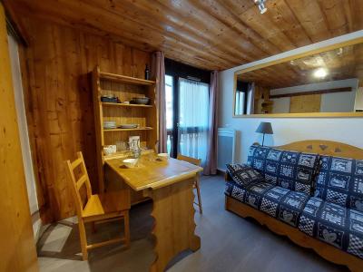 Rent in ski resort Studio 2 people (2002) - Résidence le Plein Sud A - Les 2 Alpes - Living room