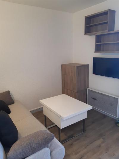 Rent in ski resort Studio 2 people (PLS2201) - Résidence le Plein Sud A - Les 2 Alpes - Living room