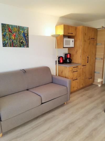 Rent in ski resort Studio sleeping corner 4 people (PLS1403) - Résidence le Plein Sud B - Les 2 Alpes - Living room