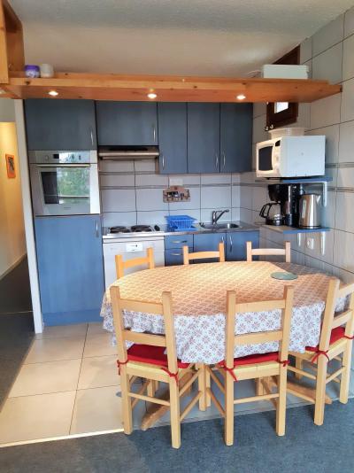 Rent in ski resort 2 room apartment sleeping corner 6 people (3403) - Résidence le Plein Sud C - Les 2 Alpes - Living room