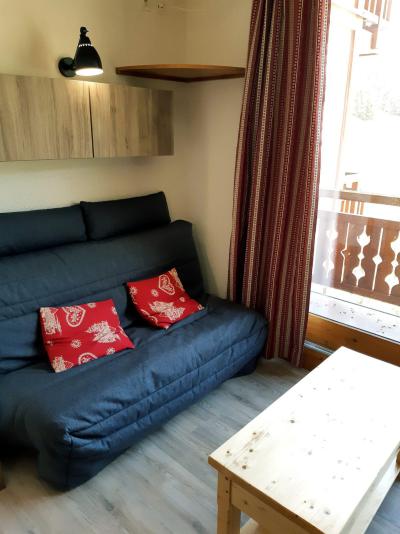 Rent in ski resort 3 room duplex apartment sleeping corner 8 people (SOL713) - Résidence le Soleil - Les 2 Alpes - Living room