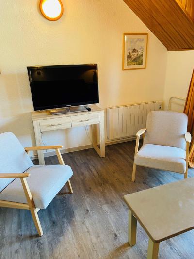 Rent in ski resort 4 room duplex apartment 6 people (SOL805) - Résidence le Soleil - Les 2 Alpes - Living room