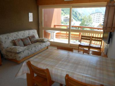 Rent in ski resort 2 room apartment sleeping corner 6 people (VIK45) - Résidence le Viking - Les 2 Alpes - Living room