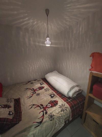 Skiverleih 2-Zimmer-Holzhütte für 4 Personen (03) - Résidence Les Alberges A - Les 2 Alpes - Offener Schlafbereich