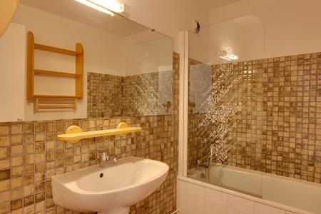 Skiverleih Duplexwohnung 3 Zimmer Schlafnische 8 Personen - Résidence Meijotel - Les 2 Alpes - Badewanne