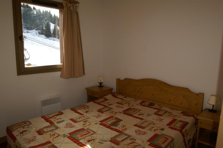 Rent in ski resort 2 room apartment 4 people - Résidence les Granges des 7 Laux - Les 7 Laux - Bedroom