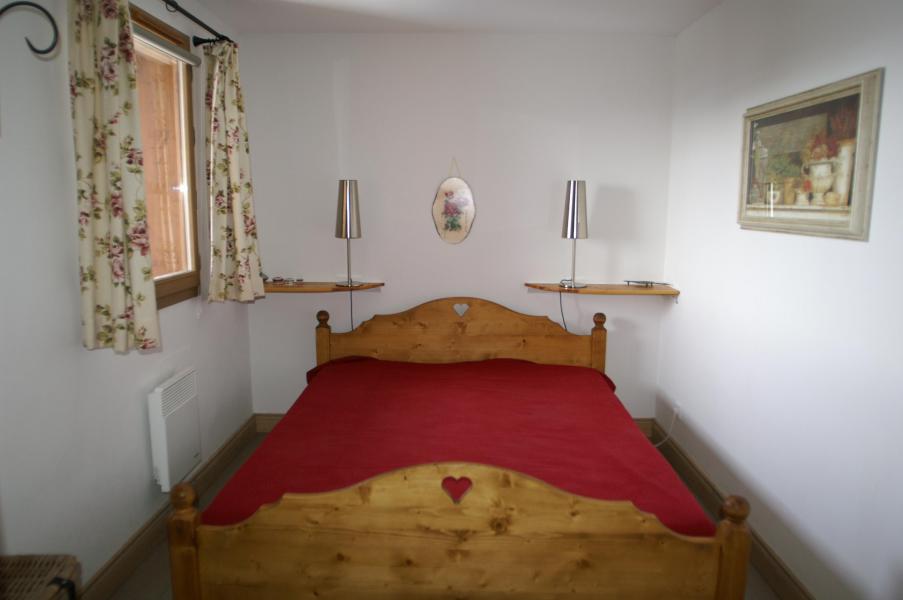Rent in ski resort 3 room apartment cabin 6-8 people - Résidence les Granges des 7 Laux - Les 7 Laux - Bedroom