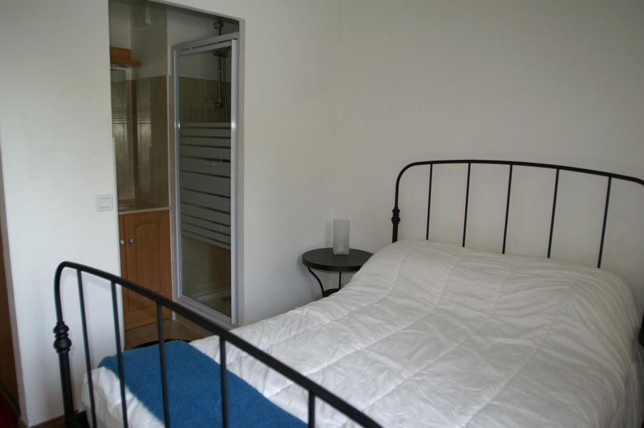 Rent in ski resort 3 room apartment cabin 6-8 people - Résidence les Granges des 7 Laux - Les 7 Laux - Double bed