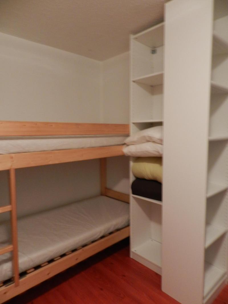 Rent in ski resort 2 room apartment 5 people - Résidences le Pleynet les 7 Laux - Les 7 Laux - Bedroom