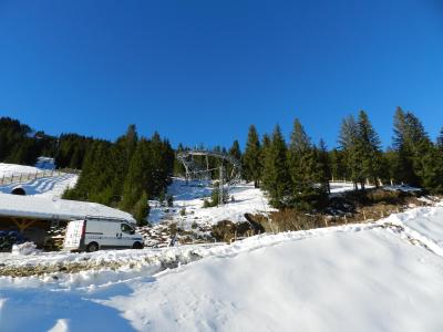 Ski verhuur Résidence le Pleynet les 7 Laux - Les 7 Laux - Buiten winter