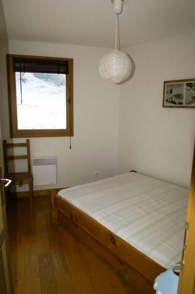 Rent in ski resort 3 room duplex apartment cabin 10 people - Résidence les Granges des 7 Laux - Les 7 Laux - Bedroom