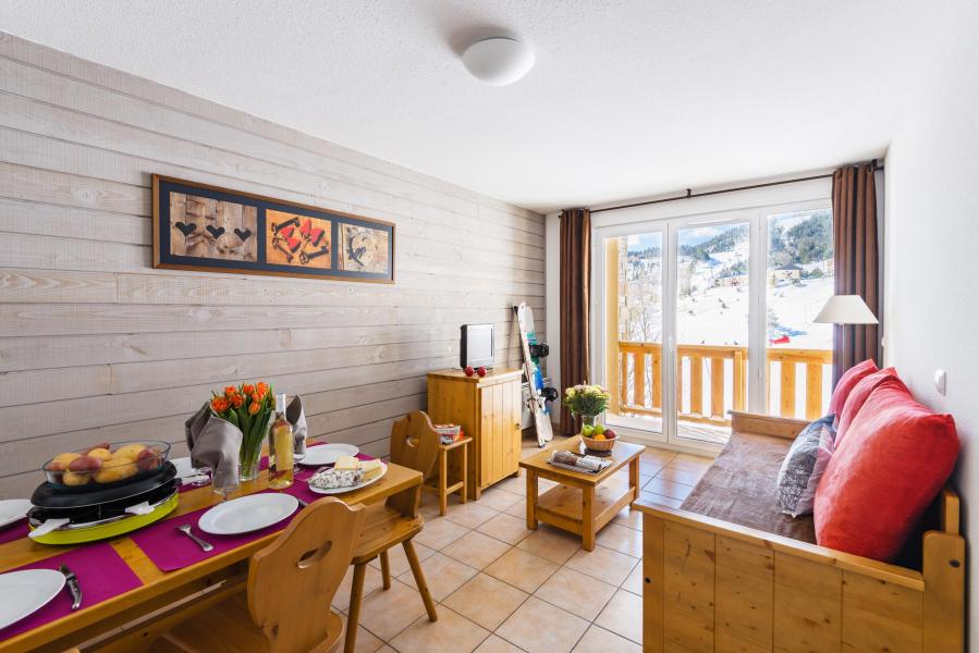 Rent in ski resort Résidence Lagrange l'Orée des Cimes - Les Angles - Living room