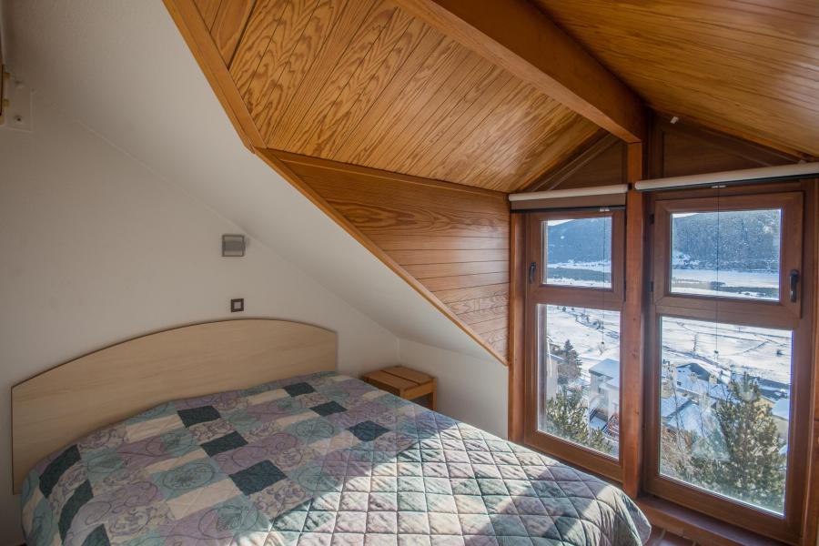 Rent in ski resort VVF Résidence Les Angles - Les Angles - Bedroom