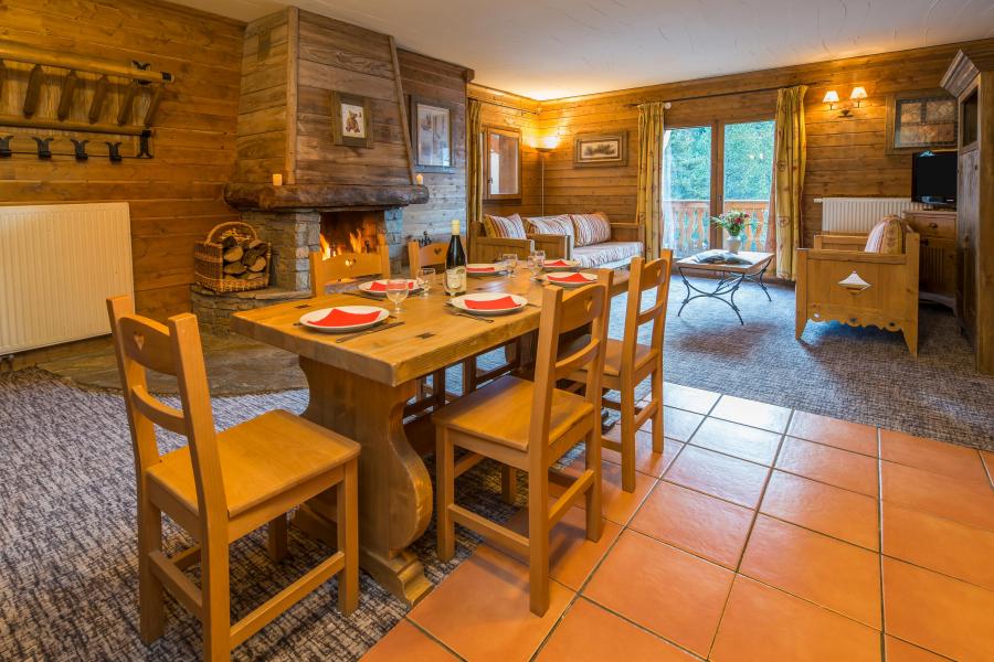 Rent in ski resort 4 room apartment 6-8 people - Chalet de l'Ours - Les Arcs - Dining area