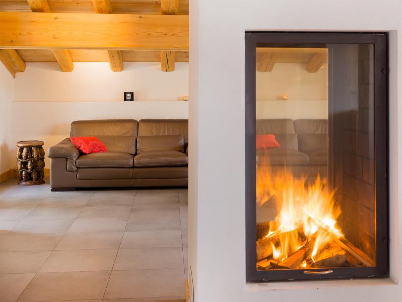 Rent in ski resort Chalet des Arcs CED01 - Les Arcs - Fireplace