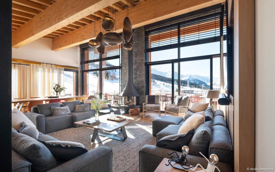 Rent in ski resort 9 room triplex chalet 15 people - Chalet L'Arpoza - Les Arcs - Living room