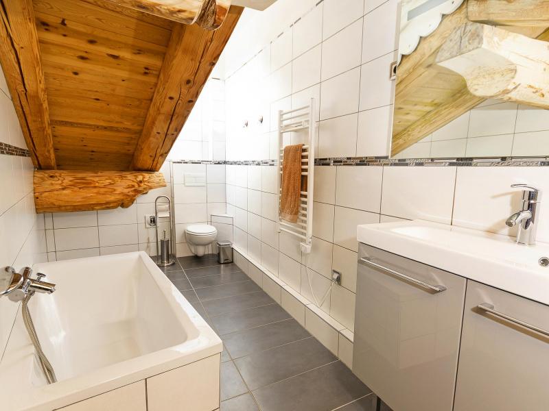 Rent in ski resort Chalet Villaroger - Les Arcs - Bathroom