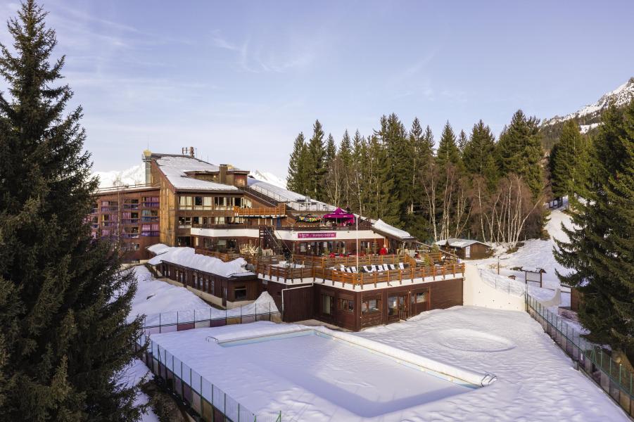 Каникулы в горах Hôtel Belambra Club du Golf - Les Arcs - зимой под открытым небом