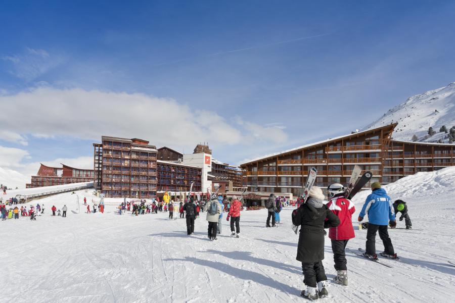 Wynajem na narty Hôtel Club MMV les Mélèzes - Les Arcs - Zima na zewnątrz