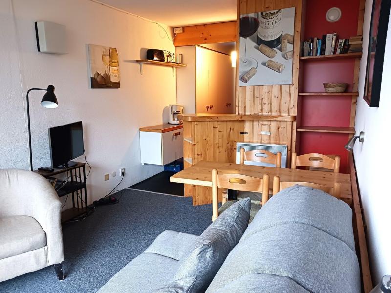 Rent in ski resort Studio sleeping corner 4 people (403) - Résidence Bel Aval - Les Arcs - Living room