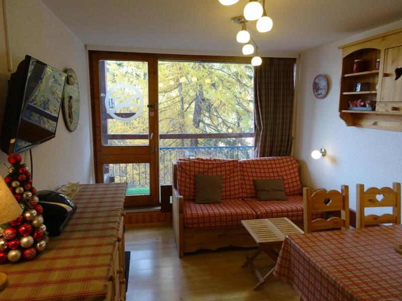 Rent in ski resort Studio sleeping corner 4 people (717) - Résidence Belles Challes - Les Arcs - Living room