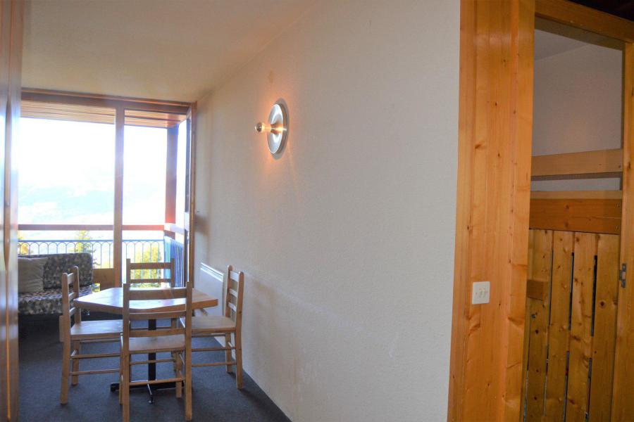 Ski verhuur Appartement 2 kamers 5 personen (105) - Résidence Bequi-Rouge - Les Arcs