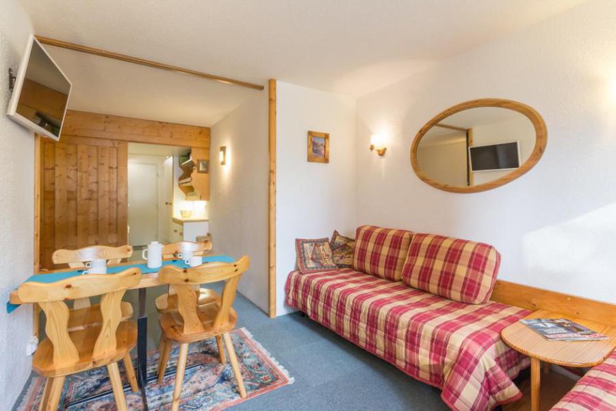 Rent in ski resort Studio sleeping corner 4 people (222) - Résidence des Belles Challes - Les Arcs