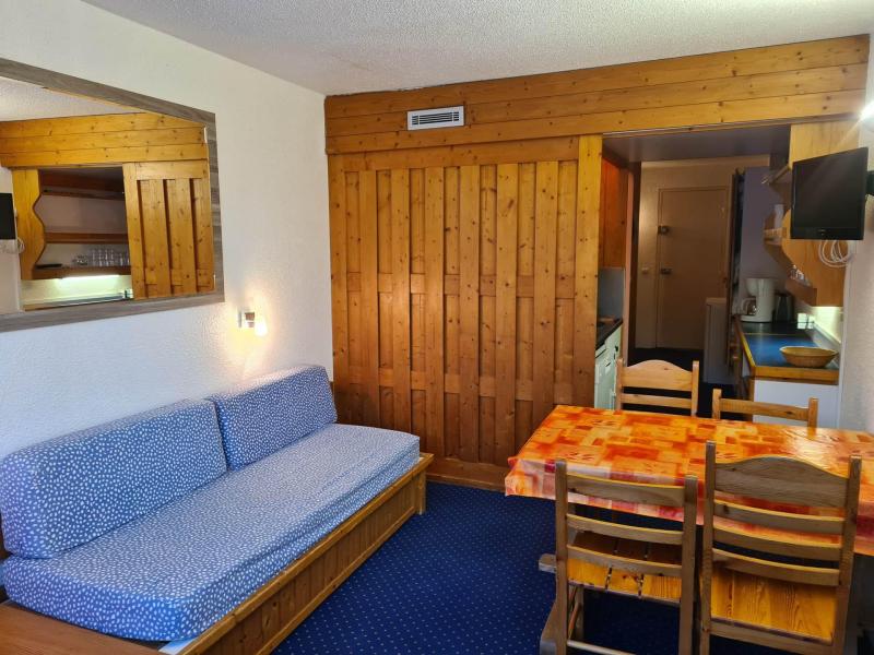 Rent in ski resort Studio sleeping corner 4 people (935) - Résidence des Belles Challes - Les Arcs - Living room