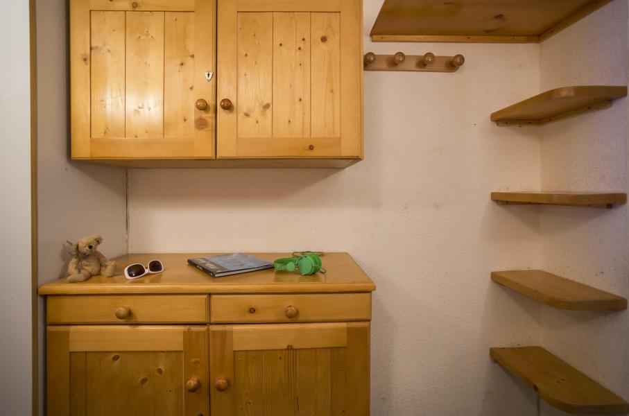 Skiverleih Studio Schlafnische 5 Personen (0864) - Résidence des Lauzières - Les Arcs - Schrank