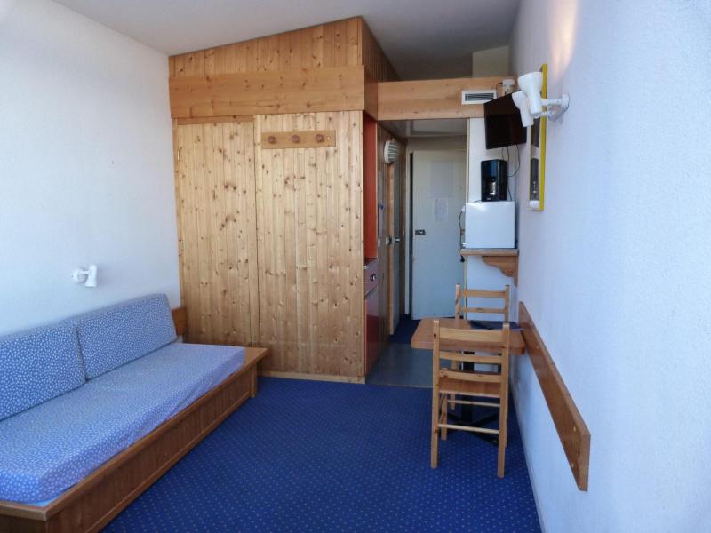 Rent in ski resort Studio 2 people (1120) - Résidence Grand Arbois - Les Arcs - Living room