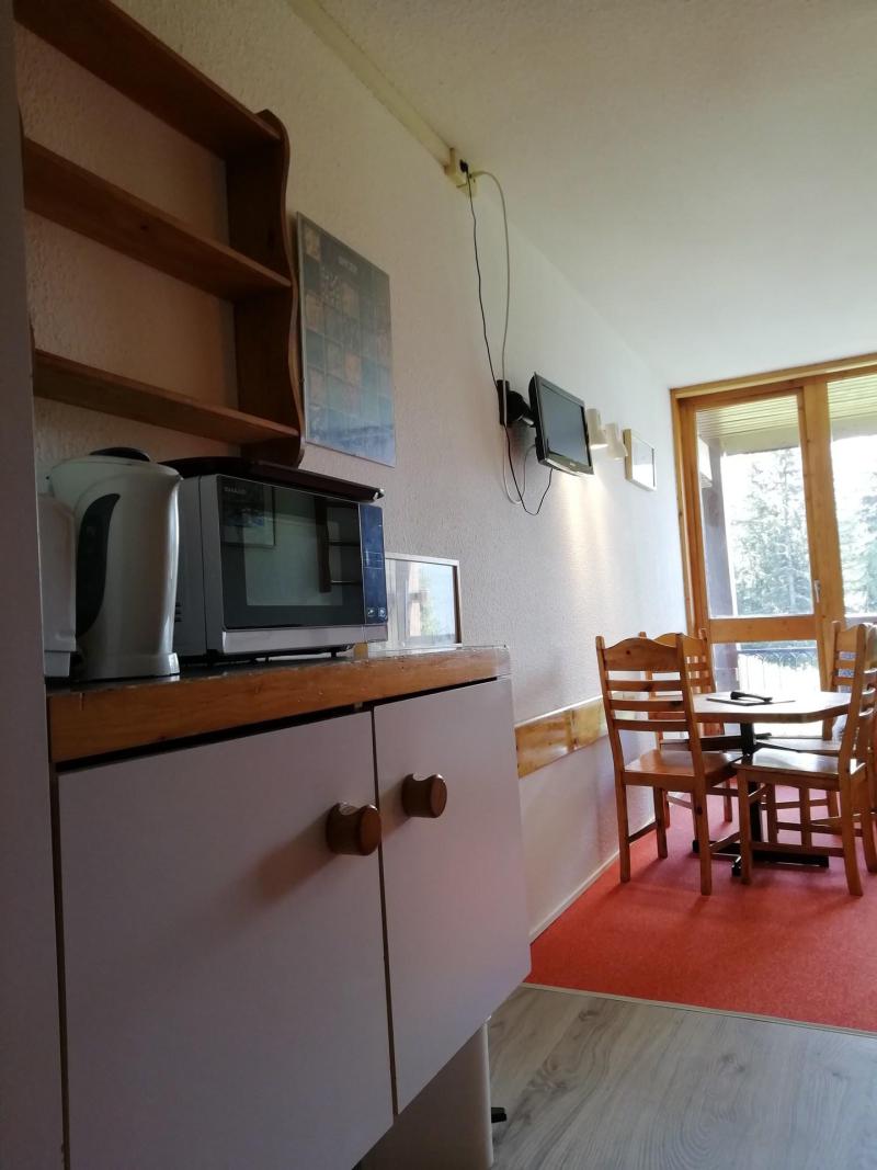 Rent in ski resort Studio sleeping corner 4 people (611) - Résidence Grand Arbois - Les Arcs - Kitchen