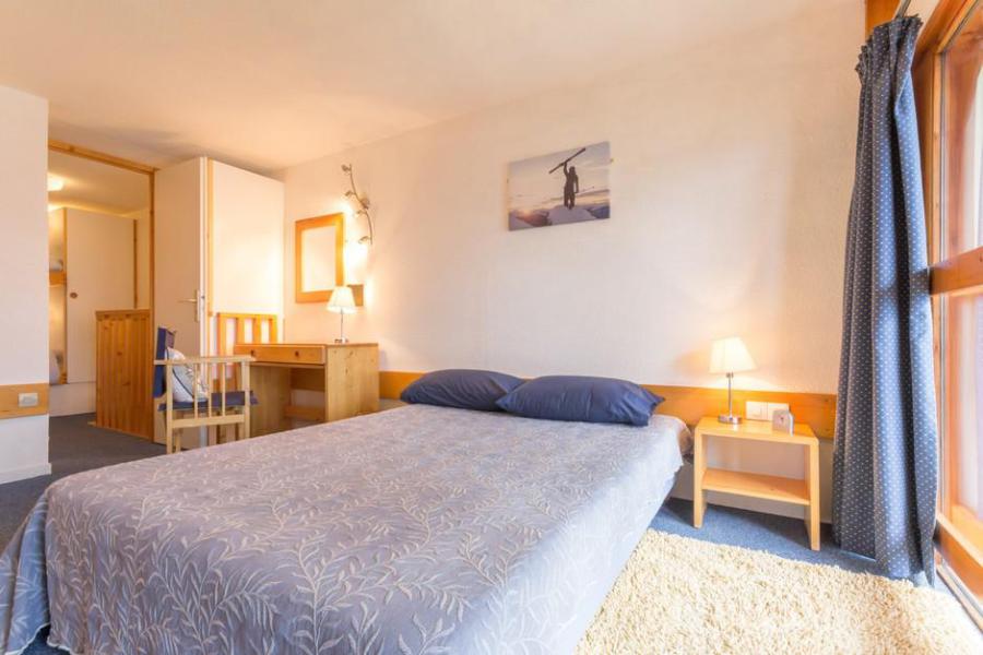 Rent in ski resort 2 room duplex apartment 6 people (3320) - Résidence l'Aiguille Grive 3 - Les Arcs - Bedroom