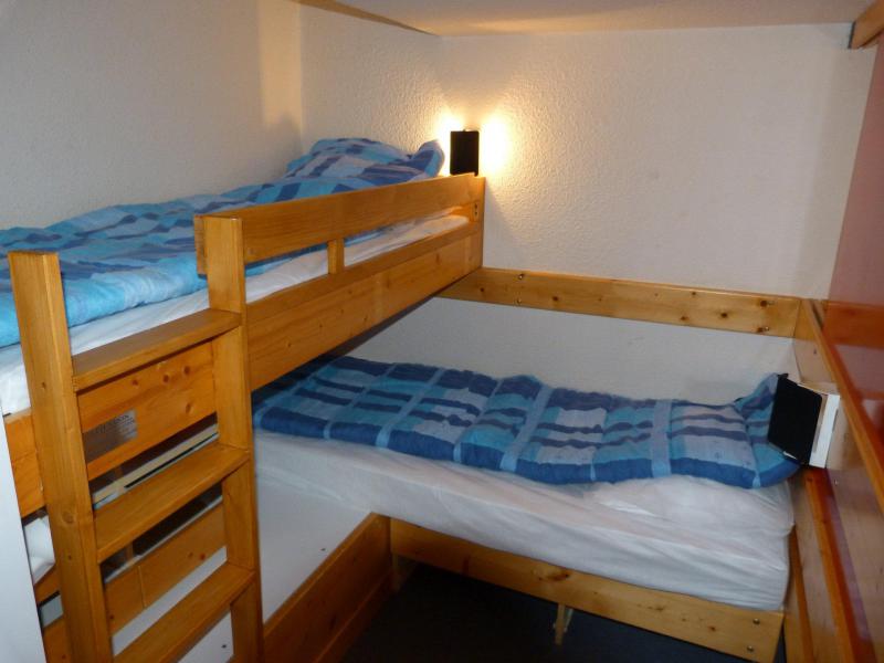 Rent in ski resort 1 room apartment 5 people (320) - Résidence l'Aiguille Grive Bât I - Les Arcs - Bedroom