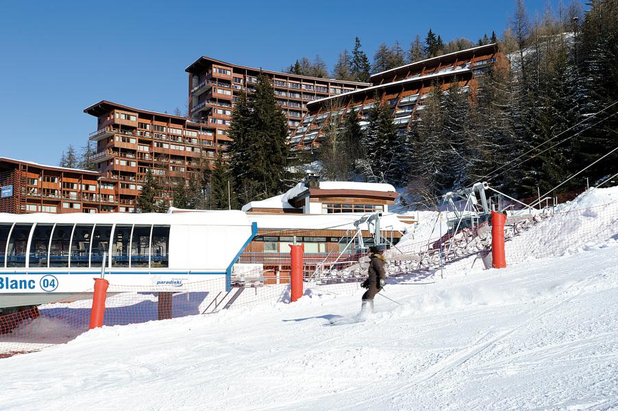 Location au ski Résidence Lagrange le Roc Belle Face - Les Arcs - Extérieur hiver