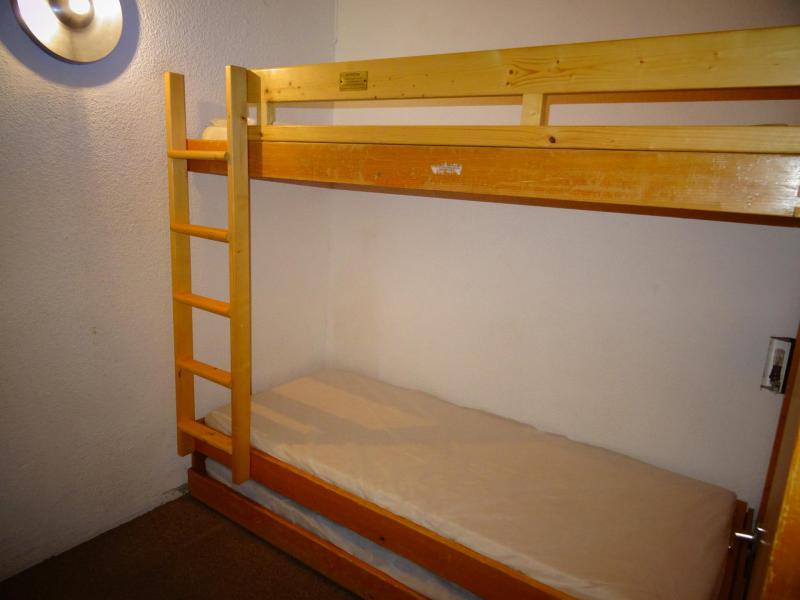 Rent in ski resort Studio sleeping corner 5 people (052) - Résidence les Lauzières - Les Arcs - Bedroom