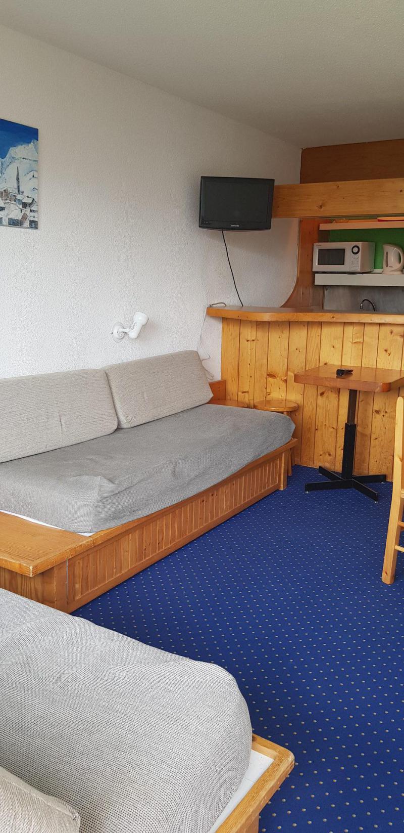 Rent in ski resort Studio sleeping corner 5 people (1373) - Résidence les Lauzières - Les Arcs - Living room