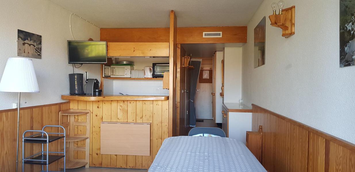Rent in ski resort Studio sleeping corner 5 people (479) - Résidence les Lauzières - Les Arcs - Living room