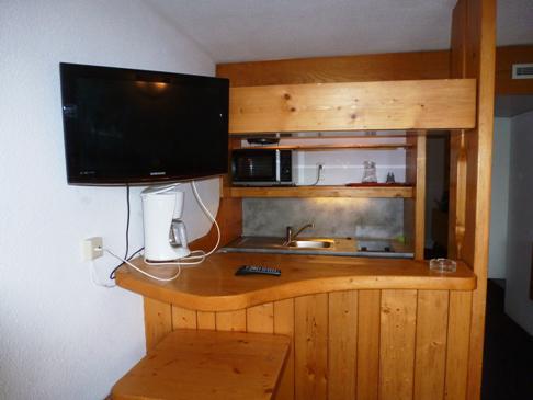 Rent in ski resort Studio sleeping corner 5 people (499) - Résidence les Lauzières - Les Arcs - Kitchen