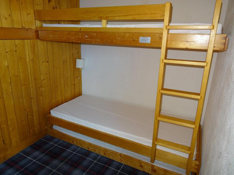Rent in ski resort Studio sleeping corner 5 people (705) - Résidence les Lauzières - Les Arcs - Bedroom