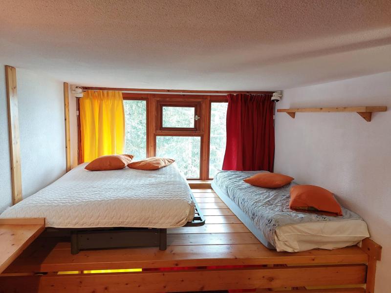 Alquiler al esquí Estudio mezzanine para 5 personas (224) - Résidence Mirantin 2 - Les Arcs - Habitación abuhardillada