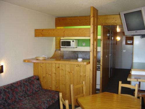Rent in ski resort Studio sleeping corner 5 people (836R) - Résidence Pierra Menta - Les Arcs - Kitchen