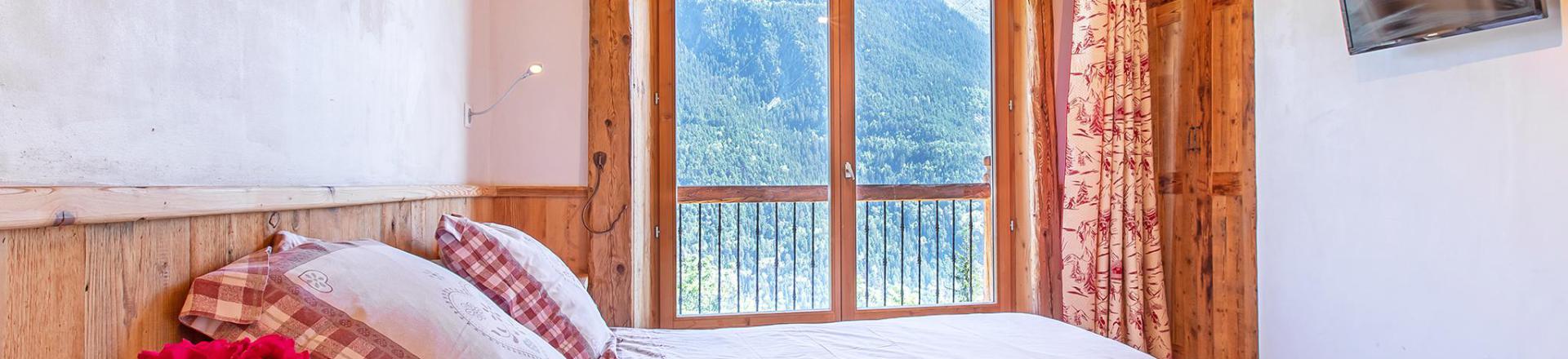 Rent in ski resort Chalet Farmhouse - Les Arcs - Bedroom