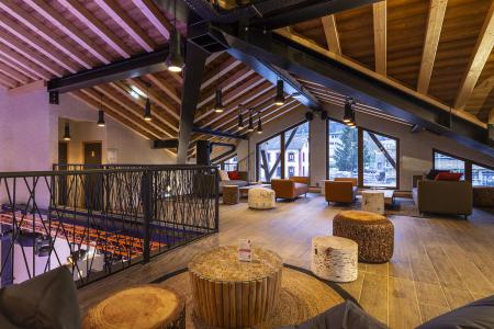 Ski verhuur Hôtel Base Camp Lodge - Les Arcs
