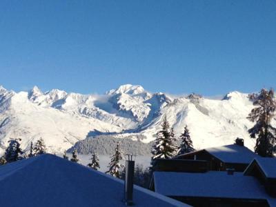 Rent in ski resort Les Chalets de la Croisette - Les Arcs - Winter outside