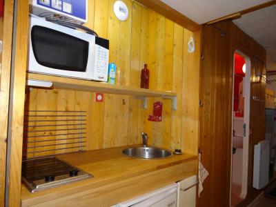 Rent in ski resort Studio 4 people (215) - Résidence Belles Challes - Les Arcs - Kitchen