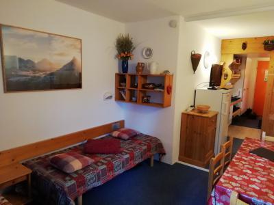 Rent in ski resort Studio 4 people (632) - Résidence Belles Challes - Les Arcs - Living room