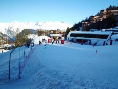 Location au ski Studio 3 personnes (553) - Résidence Cascade - Les Arcs - Extérieur hiver