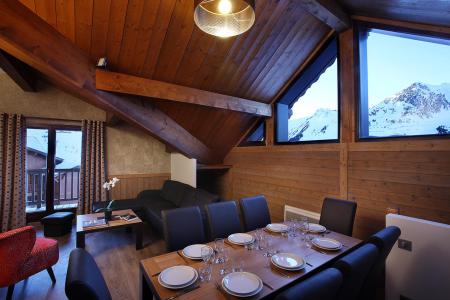Location au ski Résidence Chalet des Neiges Arolles - Les Arcs - Table