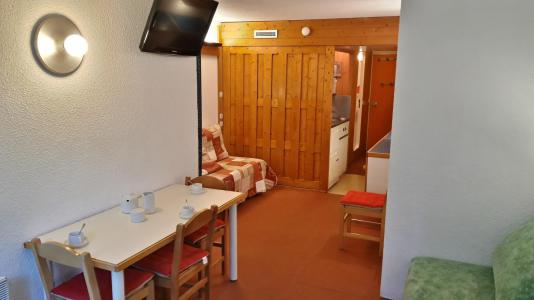 Ski verhuur Studio 4 personen (118) - Résidence des Belles Challes - Les Arcs - Woonkamer